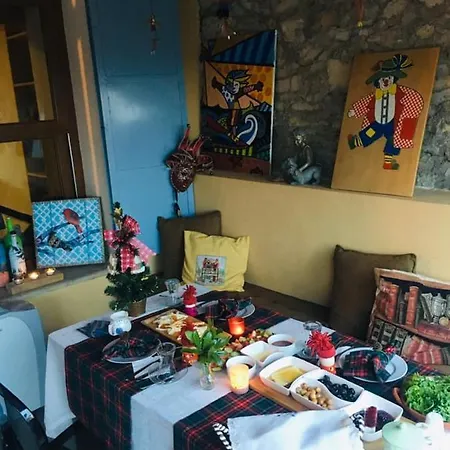 Konukevi Sihirli Ki̇tap Kahve Konuk Evi̇