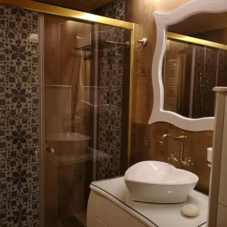Sihirli Ki̇tap Kahve Konuk Evi̇ Konukevi 2*